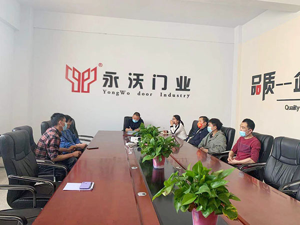為求產(chǎn)品精益求精，鋼質(zhì)防火門(mén)廠家定崗技術(shù)培訓(xùn)